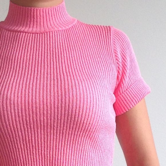 Vintage Pink Turtleneck Crop Top - Picture 5 of 7
